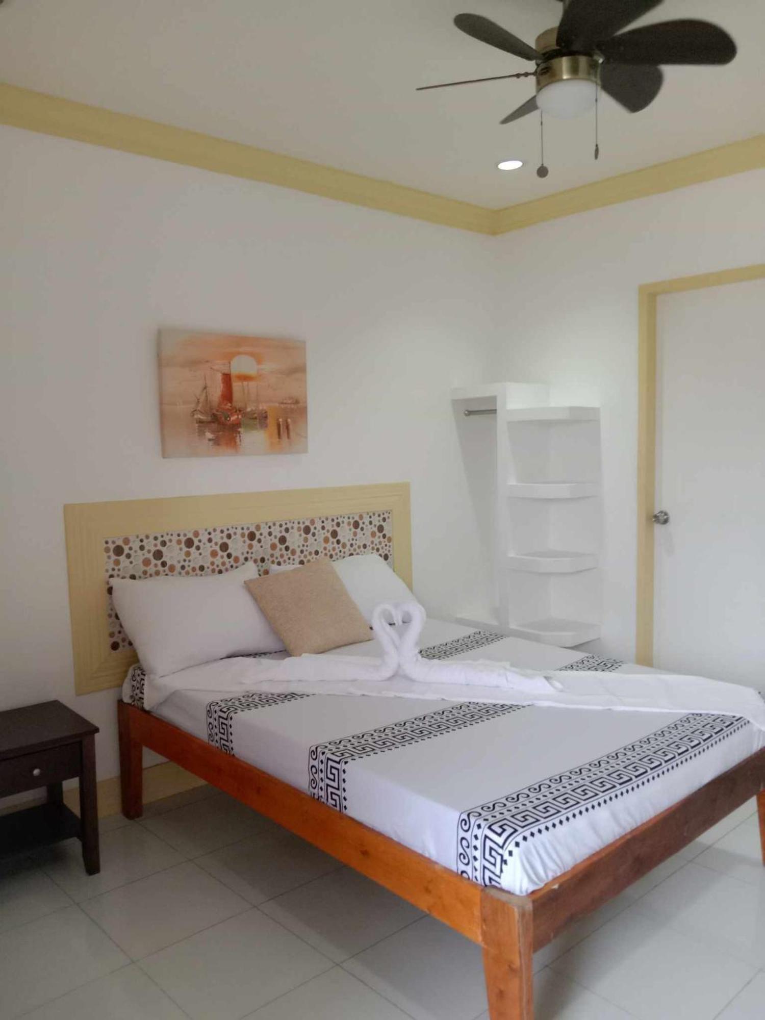 Bountiful Inn Puerto Princesa Zewnętrze zdjęcie